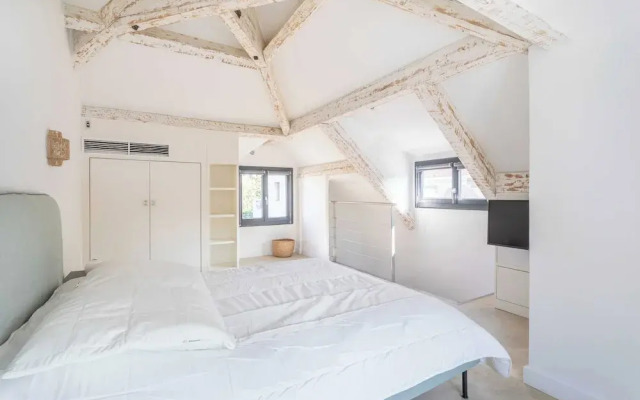 Charming Small Private House - Marseille 8th
