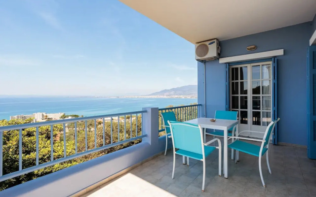Seaview Getaway With Pool Panoramic Views