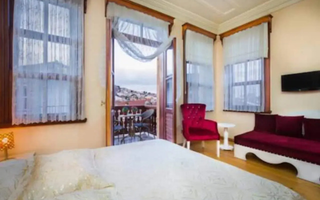 Yalı Hotel