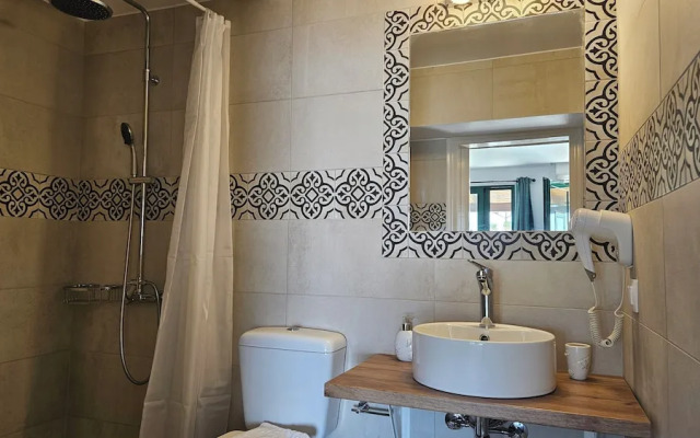 Akteon Rooms