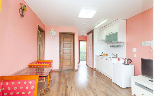 Rothem House