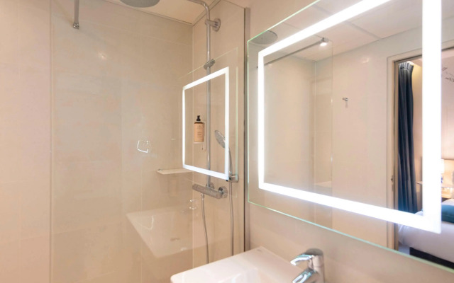 Mercure Paris Montparnasse Raspail