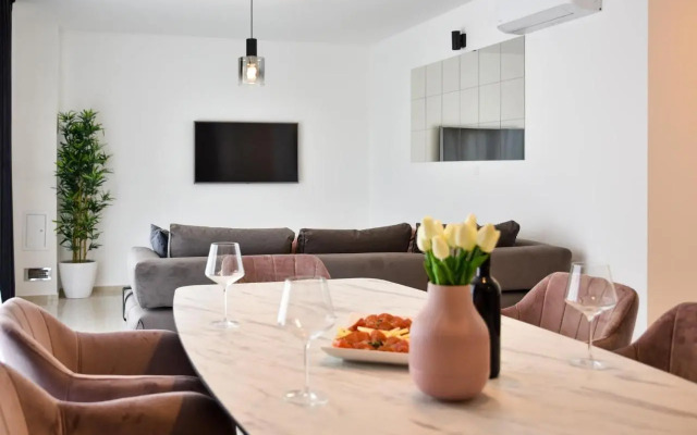 Luxury Apartments La Perla