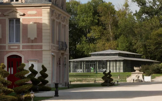 Alexandra Palace - La Maison Younan