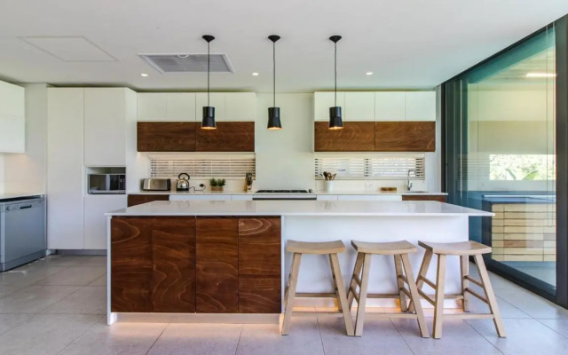 3 Bedroom Villa With Private Pool - OCE331