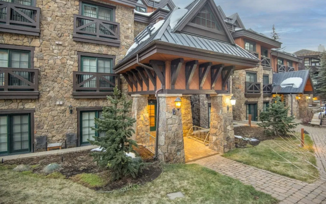 Vail Mountain View #402 4 Bedroom Condo