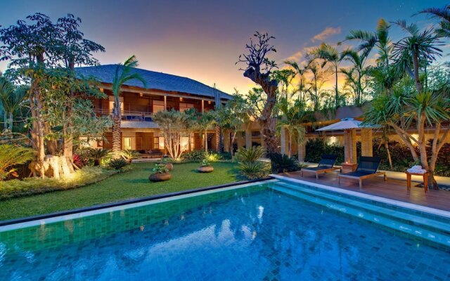 Villa 5 Br - 2 min Walk From Kudeta