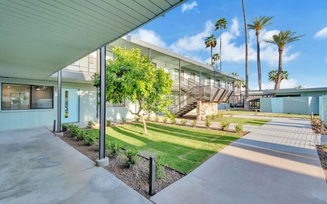 Intimate Well Appointed-Old Town-Pool