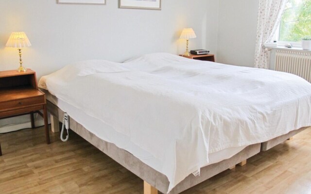 Amazing Home in Lysekil With 4 Bedrooms, Sauna and Wifi