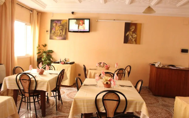 Hotel Meumi Palace