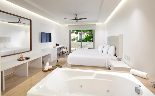 Antera Hotel & Residences