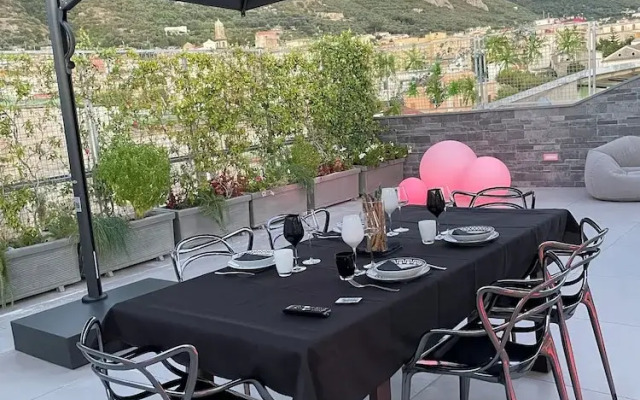 YourHome - AC Luxury House