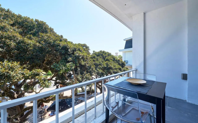 Cascais/Estoril Beachfront Apts