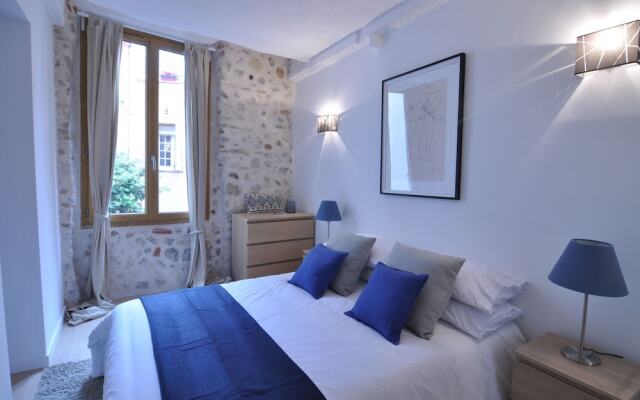 Picasso Apartments