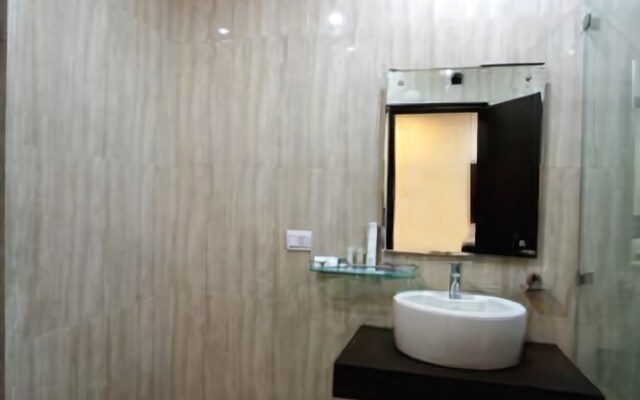 FabHotel Kingston