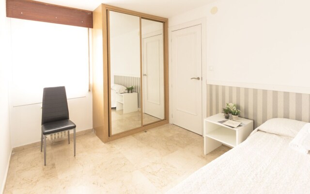 SurTrip Apartamentos - San Anton