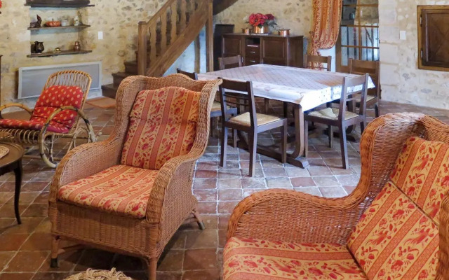 Holiday Home La Borie - SJE100