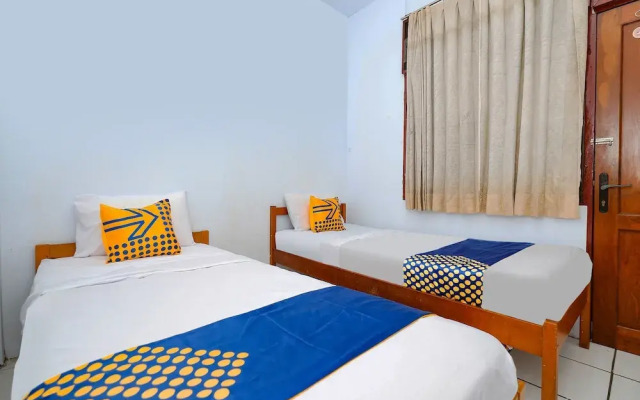 OYO 2240 Simpang Tujuh Residence