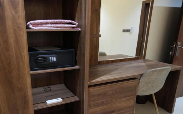 Vivian Park Al Aziziya