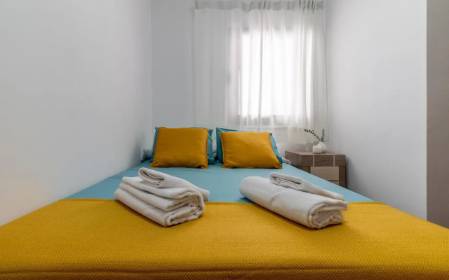 Flatguest Albareda + Penthouse + 2 Bdr + A/C