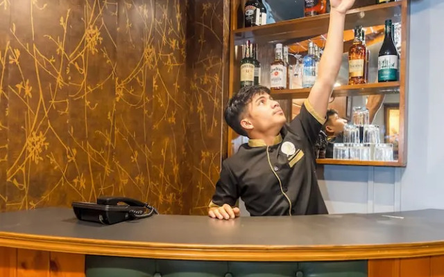 Sparrow Juniper Tree 2 min walk To Mg Marg