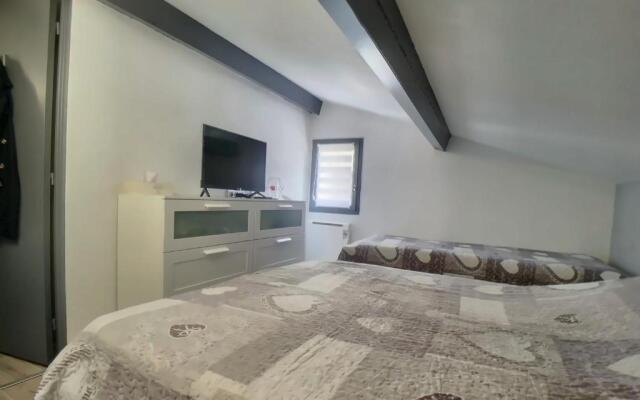 Appartement Saintes-Maries-de-la-Mer, 6 pièces, 8 personnes - FR-1-475-72