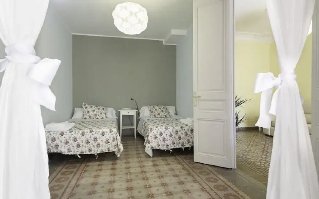 Rambla Paris Apartment