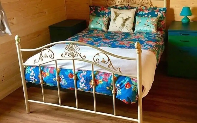 Lakeside Fishing Lodges