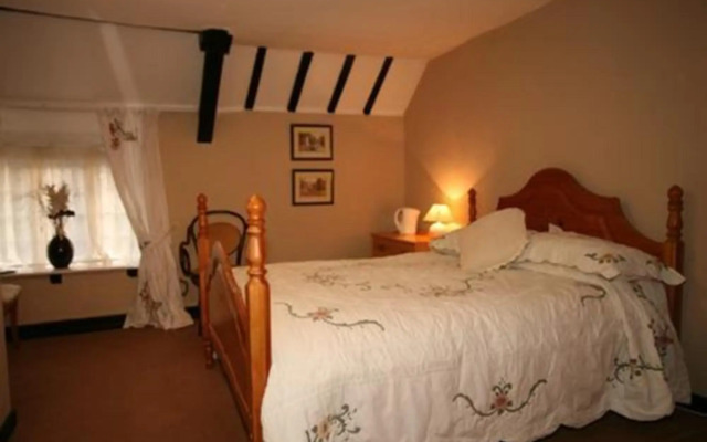 The Manor Arms