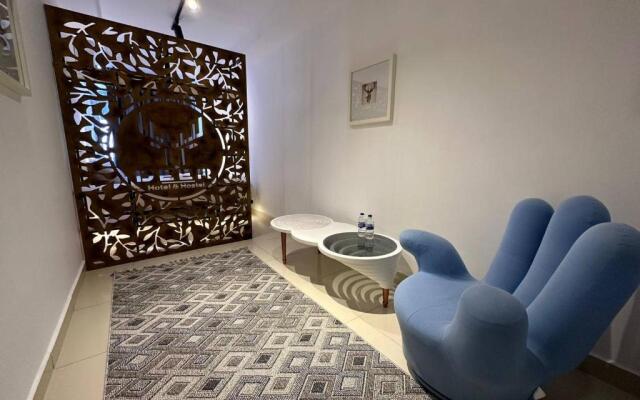 Deer Hotel & Hostel