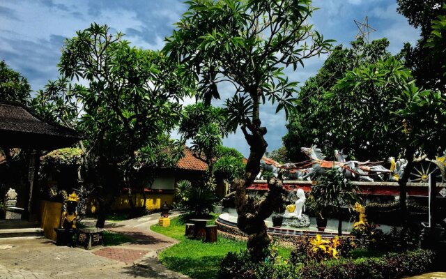 Bali Taman Lovina Resort & Spa Suites