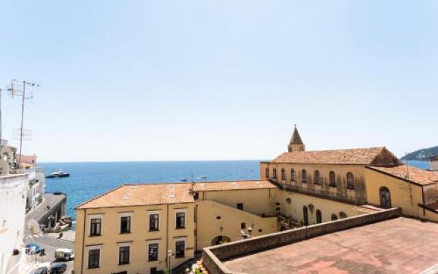 LUIMAR Holiday House