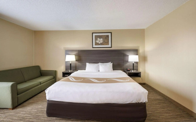 Quality Inn & Suites Fishkill South near I-84