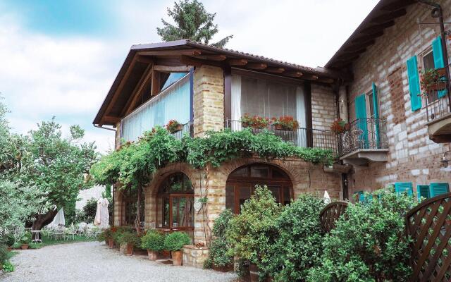 Wonderful Mansion in Ombra with Swimming Pool