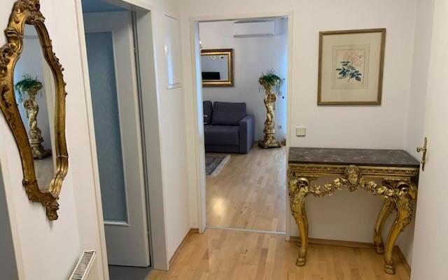 Amadeus Apartment