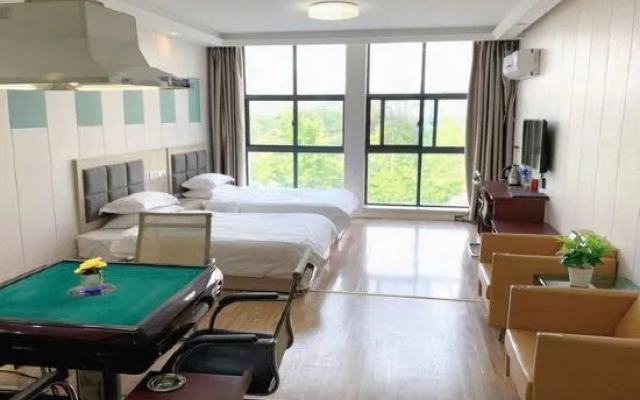 Yu County Yue Yue Business Hotel