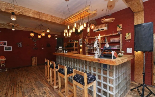 Hotel Virus Bistro By OYO Rooms