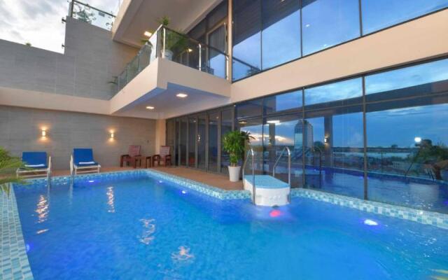 Tan Binh Hotel by ZUZU