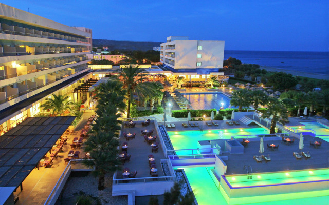 Blue Sea Beach Resort