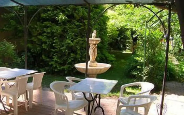 Au St Roch Hotel et Jardin