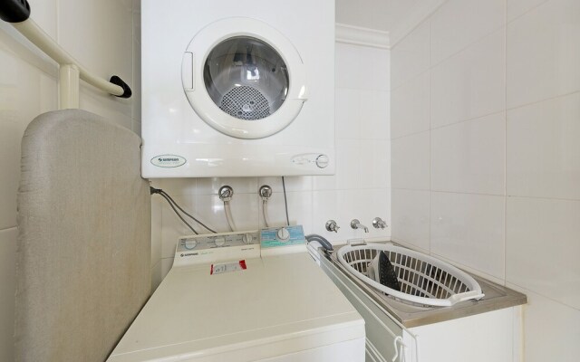 Wyndel Brown Street One Bedroom