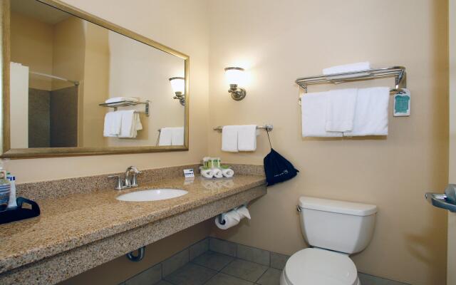 Holiday Inn Express Leland - Wilmington Area by IHG