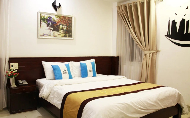 Mayfair Da Nang Hotel