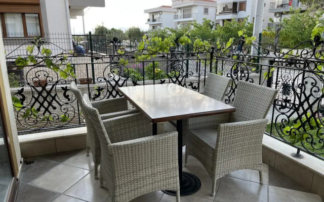 Grand Teoshan Apart Otel