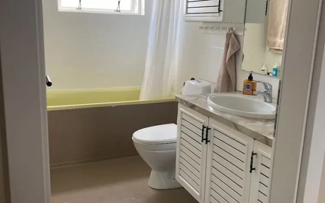 Bright and Spacious 2 Bedroom Apartment in Rvk