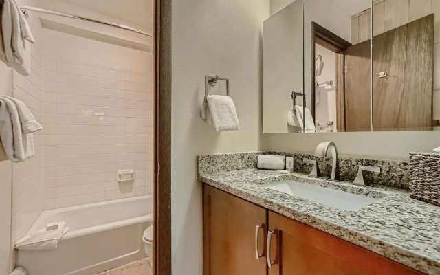 Westwind 102 2BD 2BA Silver Condo