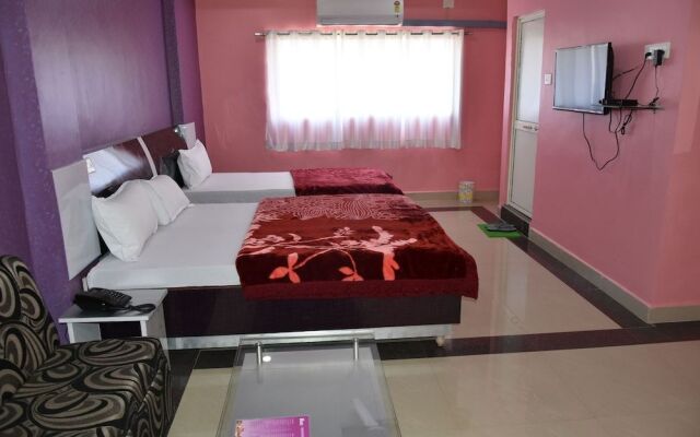 Grand Hotel Vinayak