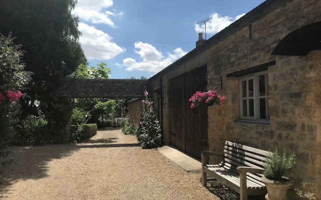 Holly House Bed & Breakfast