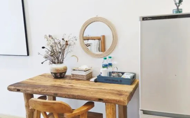 Jingdezhen Wangshu Homestay (People's Square Taoyangli Scenic Area)