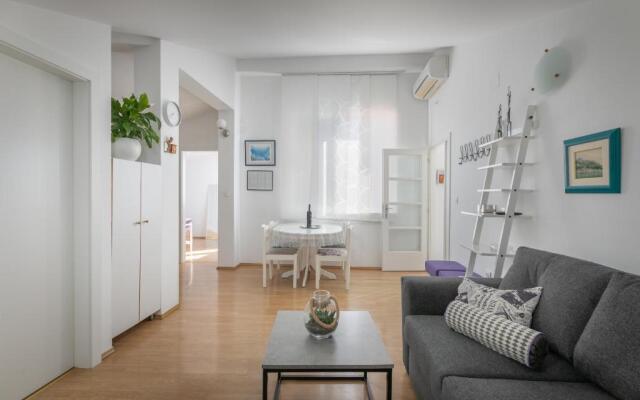 4+1 apartment in the city centre, near the beach